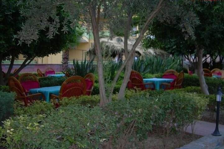 Hotel Exterior 24 of 26