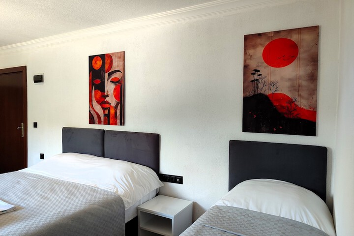 Room 30 of 110