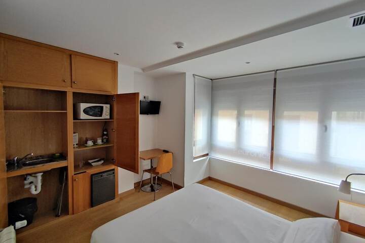 Room 12 of 24