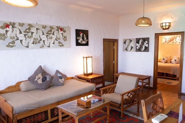 Room 10 of 26