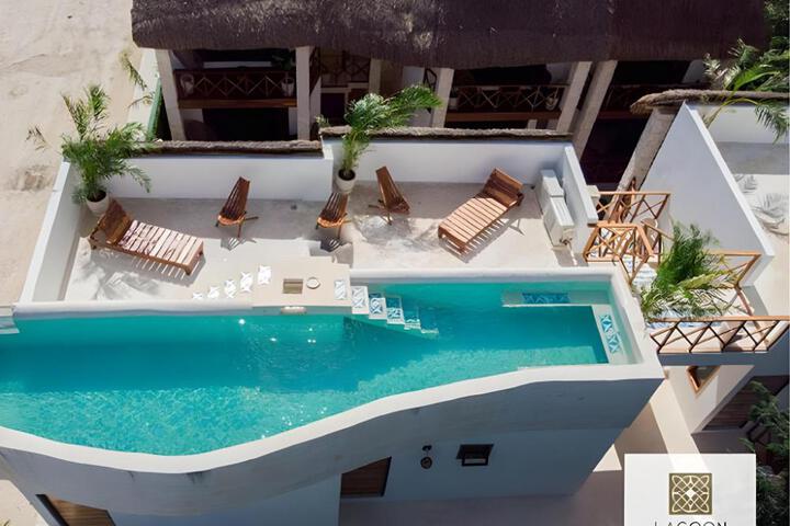 Lagoon Boutique Hotel