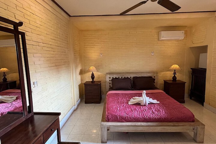 Room 14 of 43