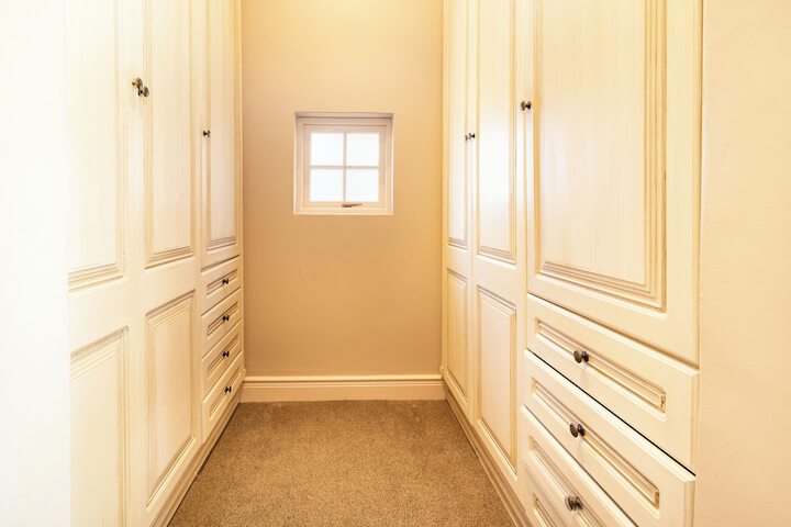 Room 29 of 220