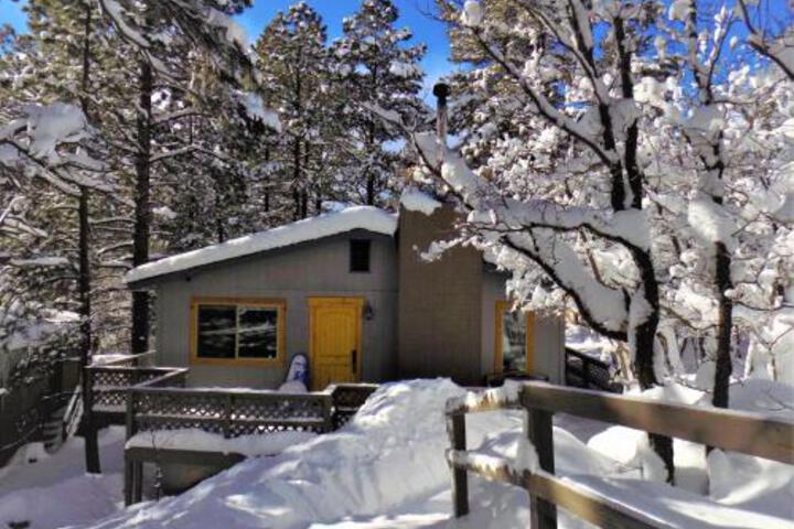 Image of Location Nature Lovers Getaway Close To Historic Downtown