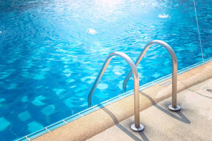 Pool Hotel