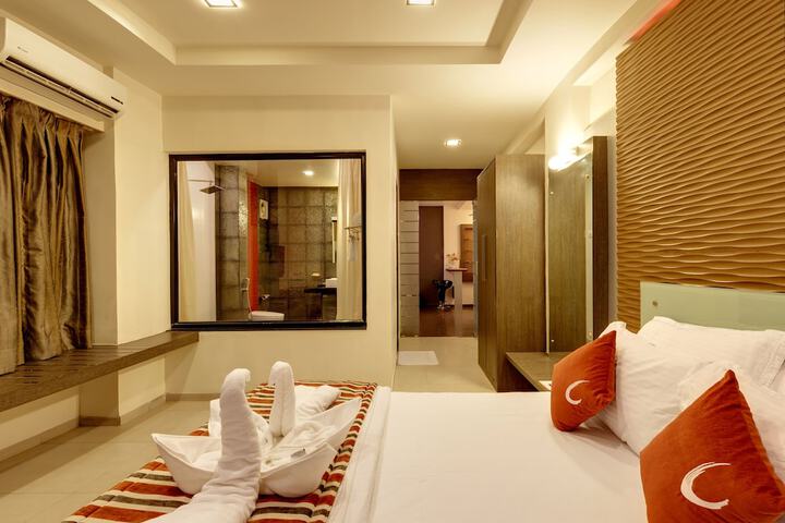 Room 12 of 31