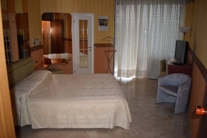 Room 7 of 17