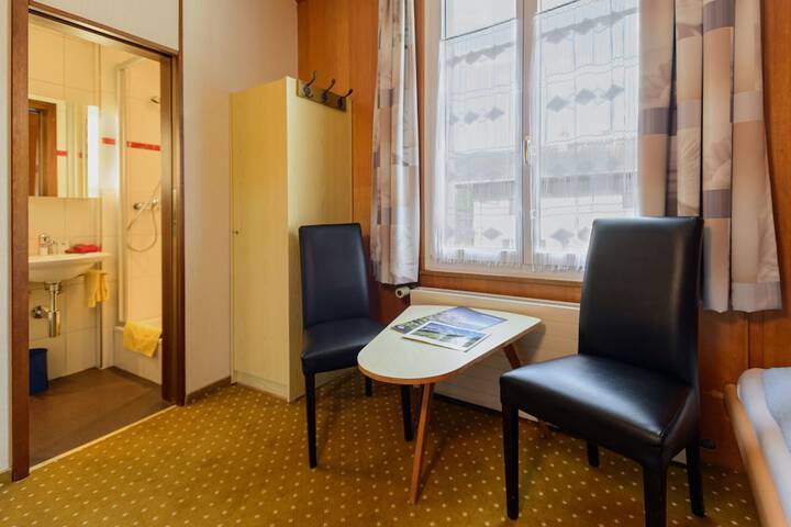Room 74 of 120