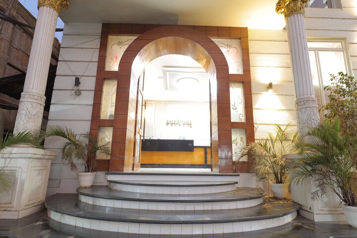 Hotel Interior 5 of 140