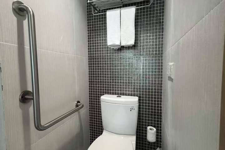 Clean Restrooms