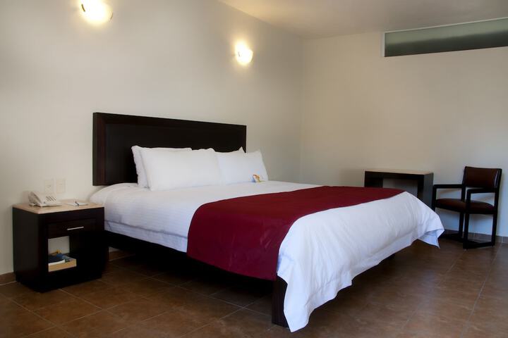 Room 14 of 70