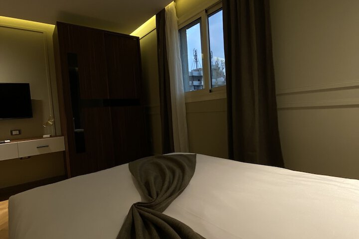 Room 45 of 114