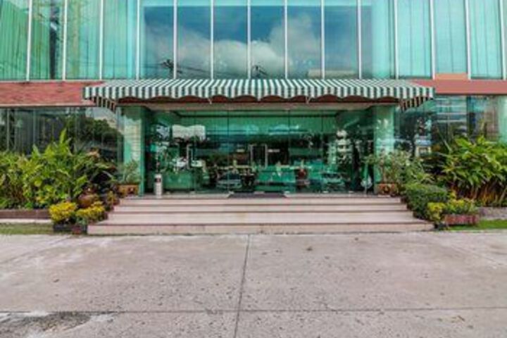 Hotel 58 of 76