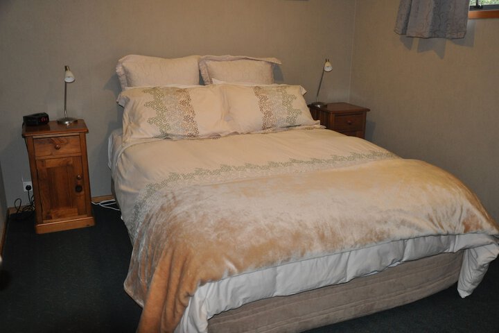 Room 3 of 74