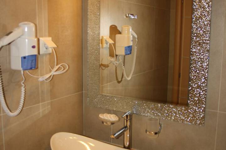 Jetted tub