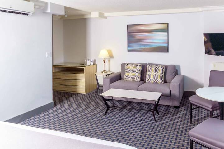 Room 19 of 210
