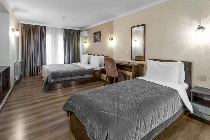 Room 14 of 29