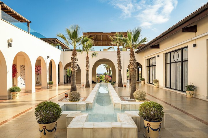 Hotel Exterior 111 of 137