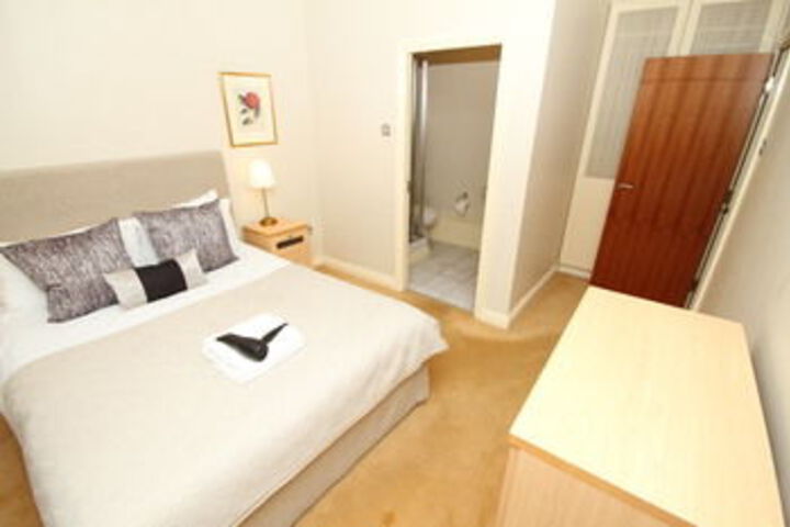 Room 5 of 20