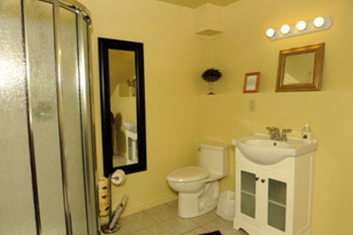 Room 7 of 35
