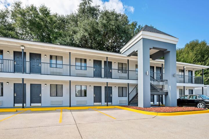 Econo Lodge Biloxi Beach in Biloxi, MS