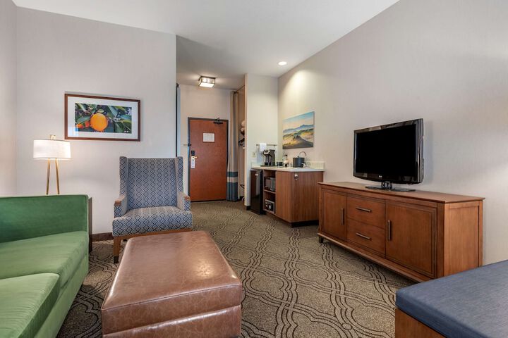 Room 17 of 53