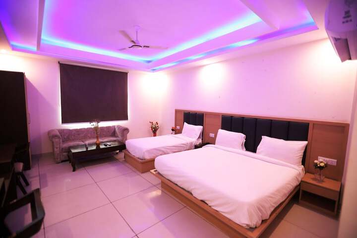Room 15 of 24