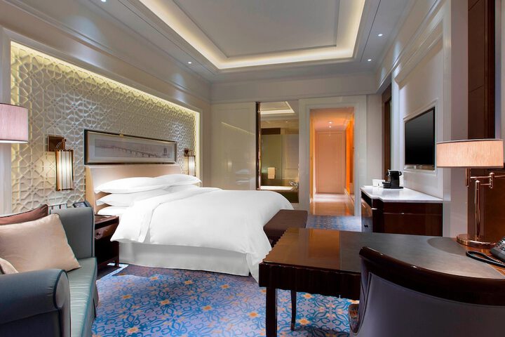 Room 30 of 78