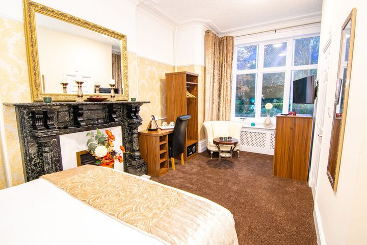 Room 44 of 78