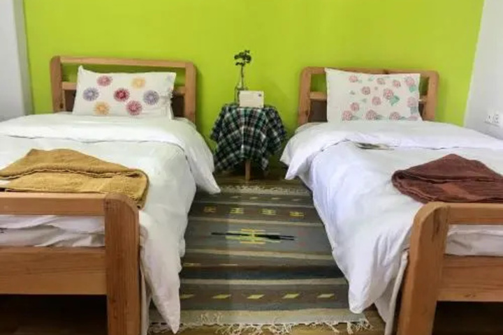 Room 2 of 13
