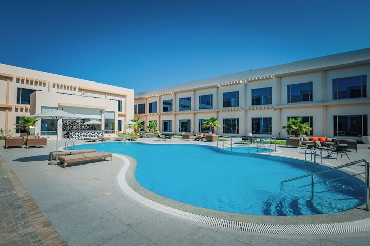 Pool 47 of 62