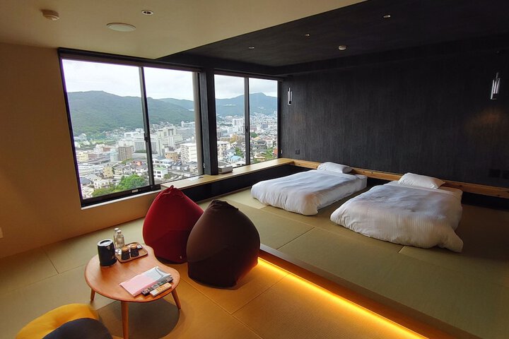 Room 18 of 68