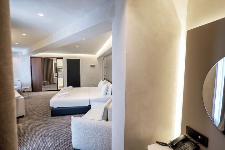 Room 51 of 125