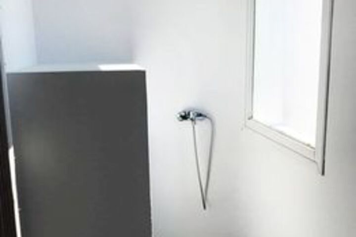 Room 35 of 60