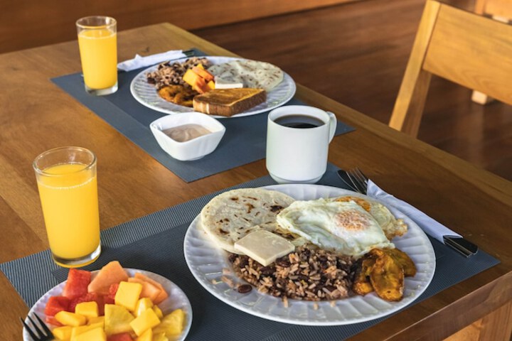 Breakfast/Coffee Service 14 of 18
