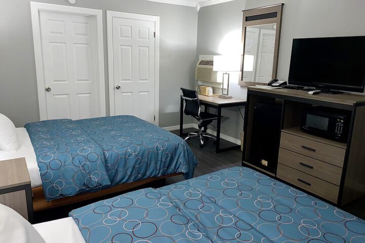 Room 28 of 35