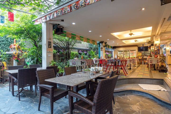 Dining Photos