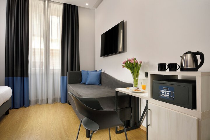 Room 37 of 68
