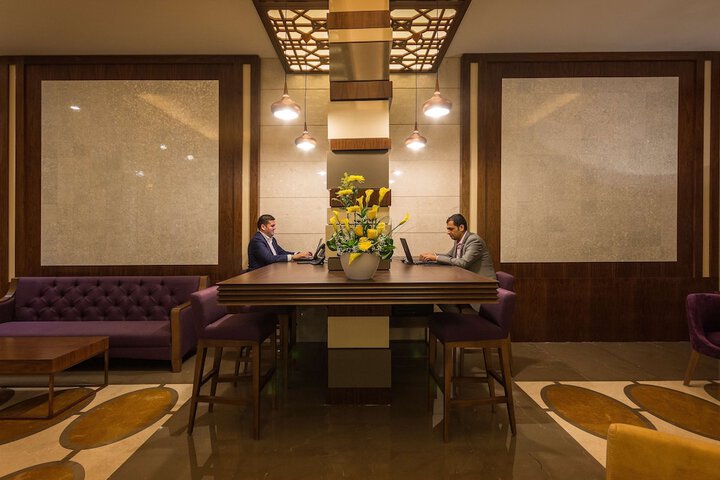 Business Center 89 of 114