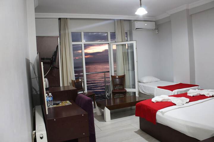 Room 3 of 49
