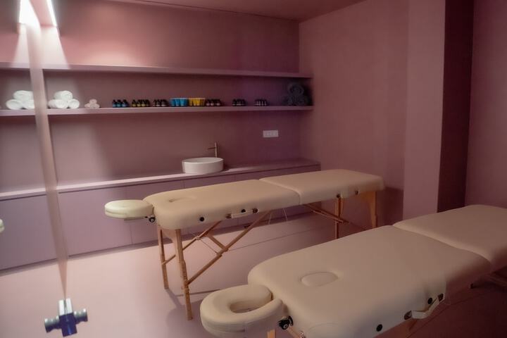 Spa 122 of 171