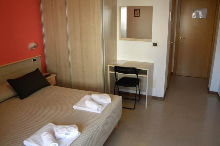 Room 19 of 71