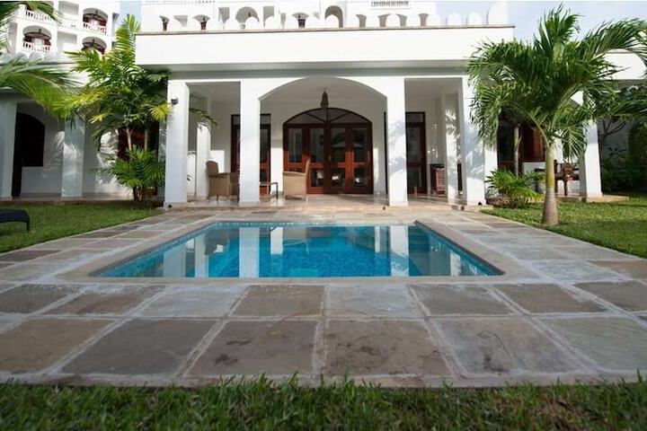 Hotel 64 of 64