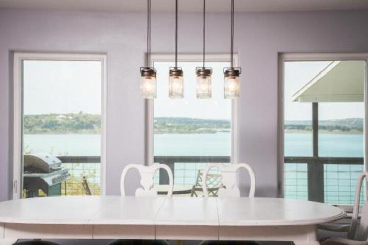 Lakeside Villa in Canyon Lake, TX