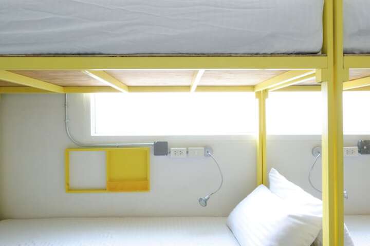 Room 10 of 48