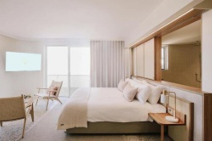 Room 343 of 672