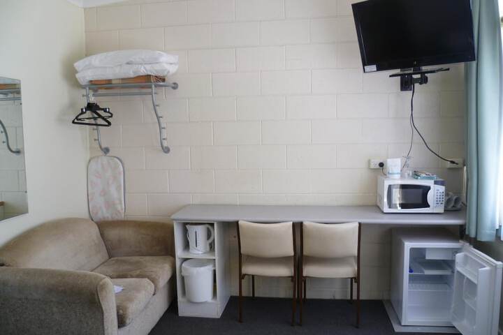Room 7 of 37