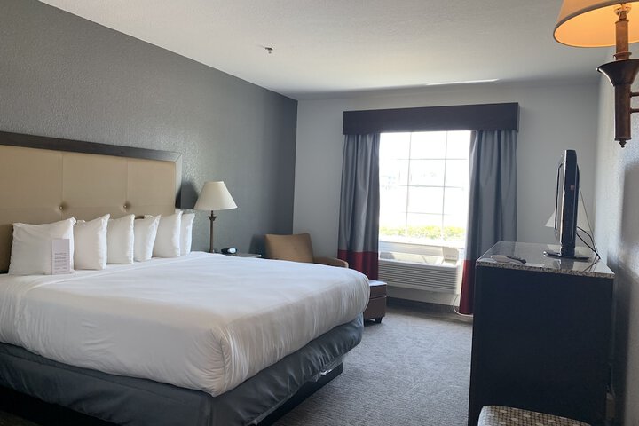 Room 13 of 90