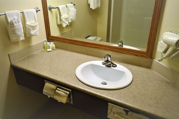 Room 42 of 58
