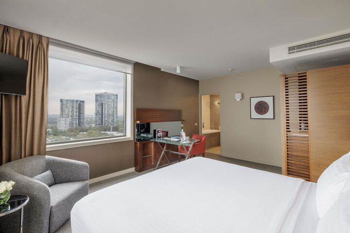 Room 25 of 146